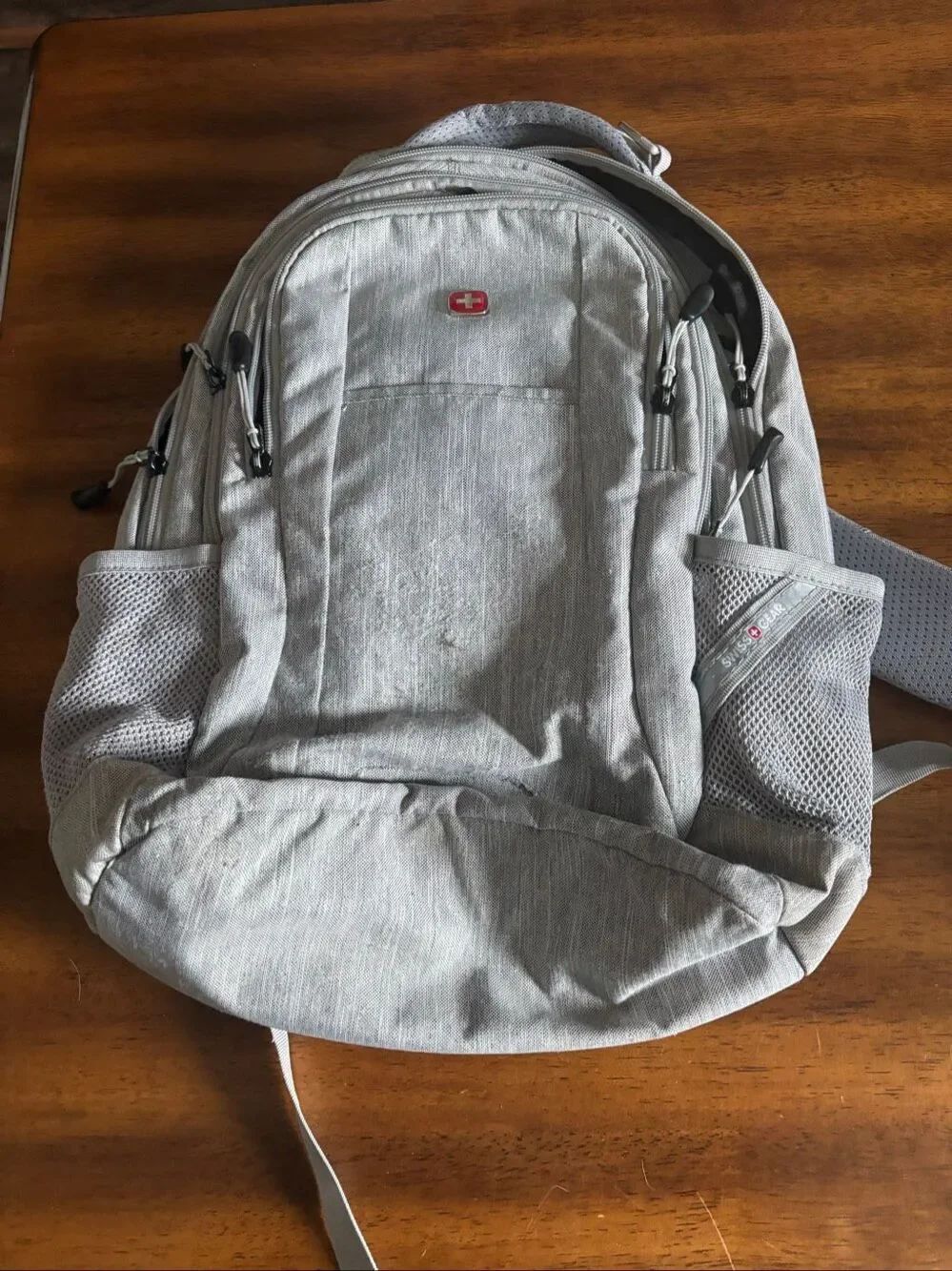 Swiss gear backpack with airflow technology